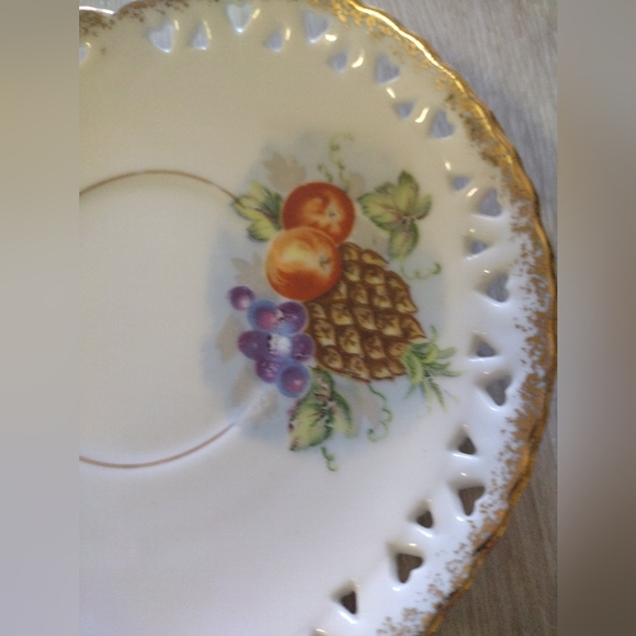 Vintage Pineapple Fruit Theme  Porcelain Tea Saucer Plate - Picture 7 of 9